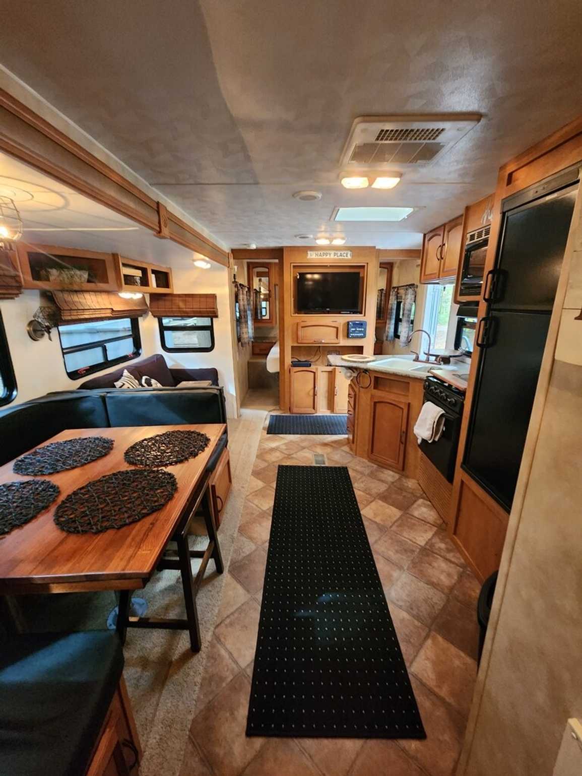 cedars-travel-trailer-1 cedars-travel-trailer-1