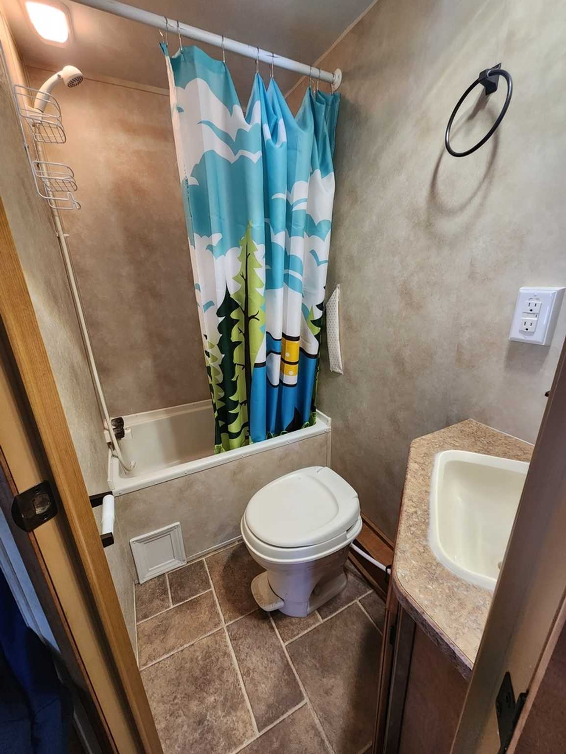 parkside-travel-trailer-2 parkside-travel-trailer-2