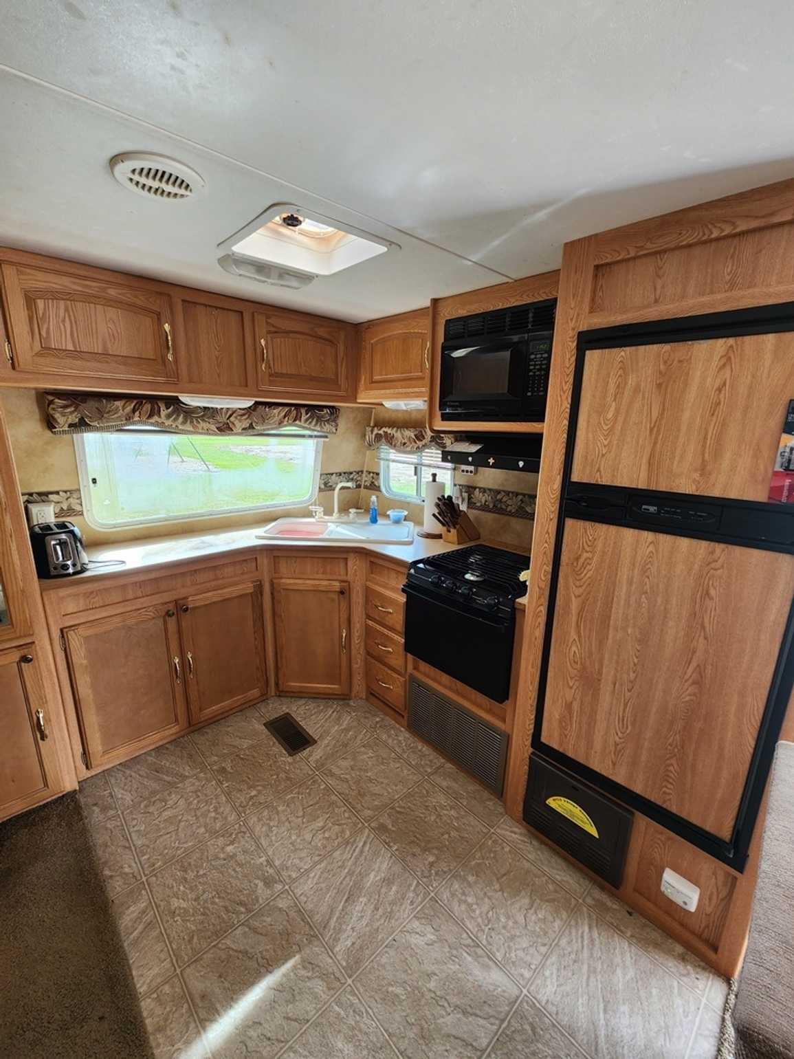 pines-travel-trailer-5 pines-travel-trailer-5